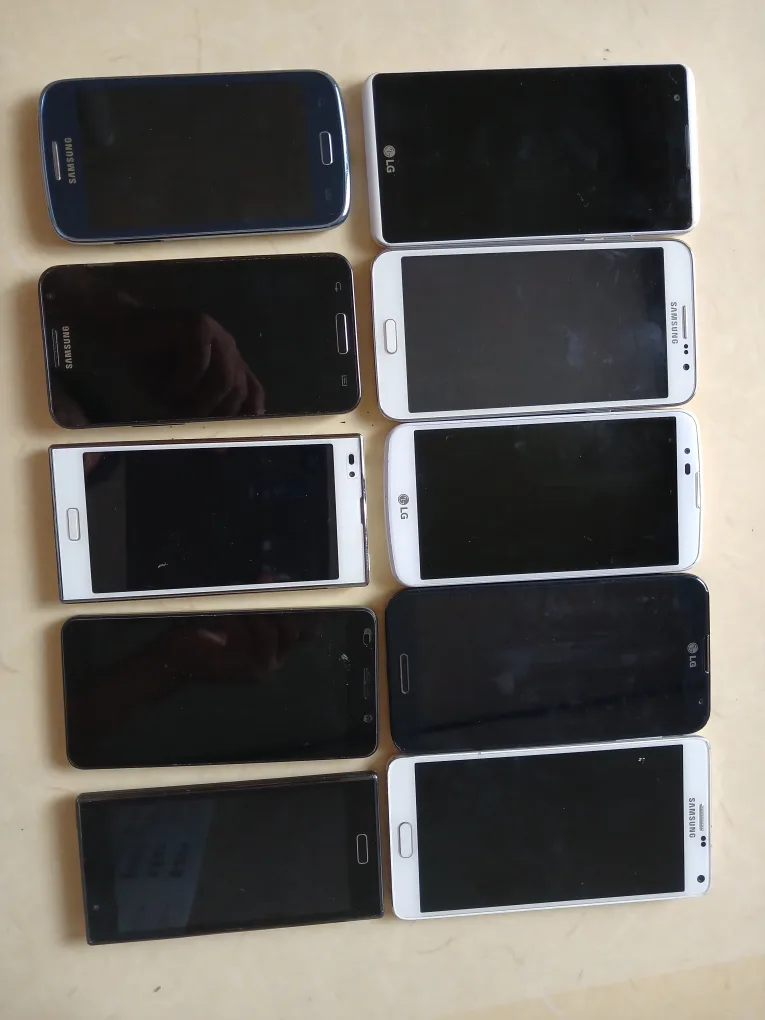 중고 스마트폰 다수