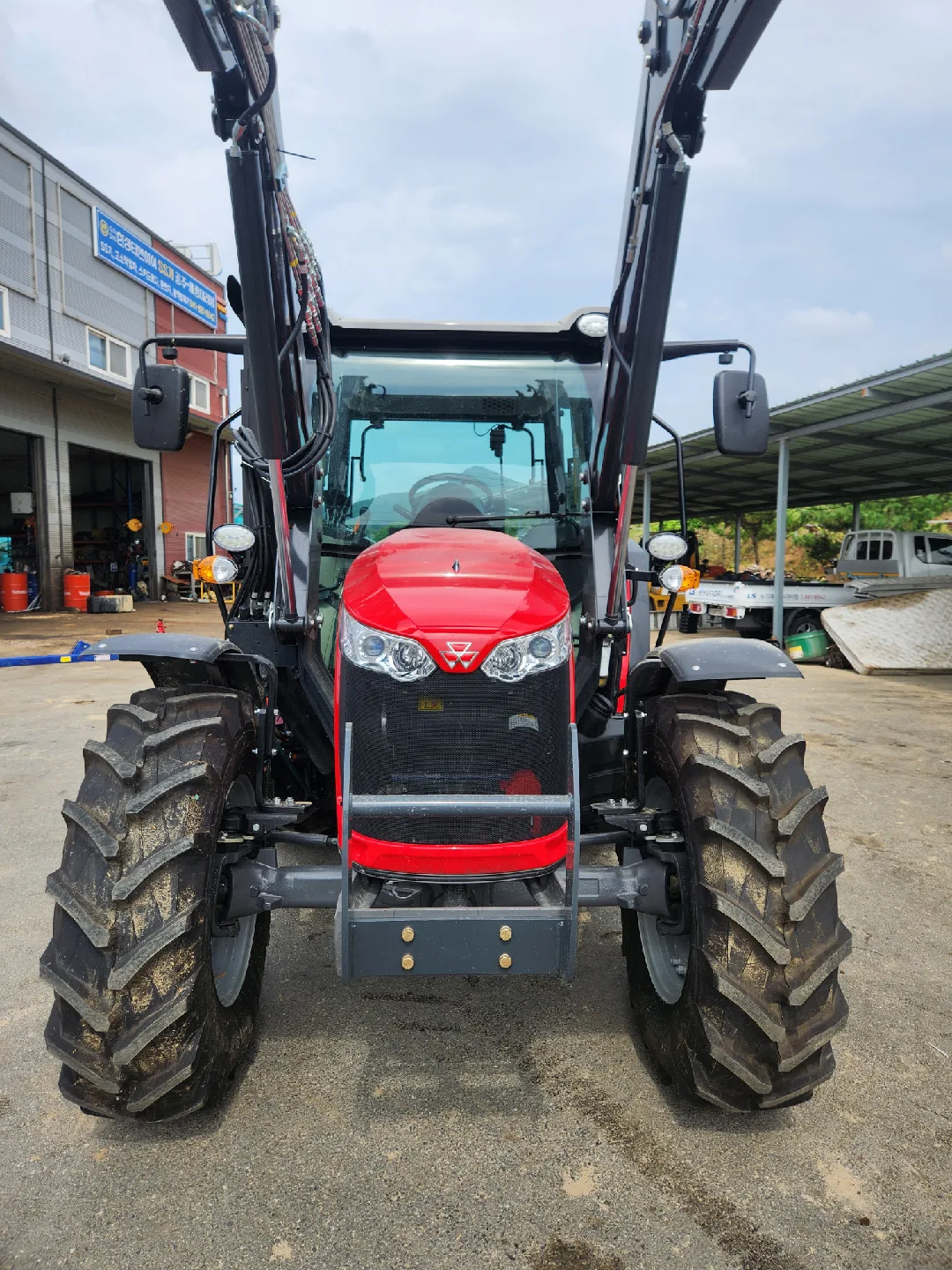 mf4708 트랙터싸게팝니다