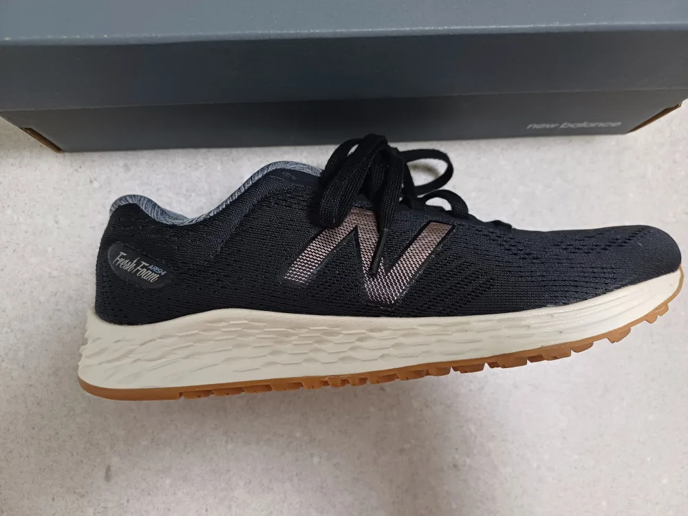 뉴발란스 운동화 23.5cm