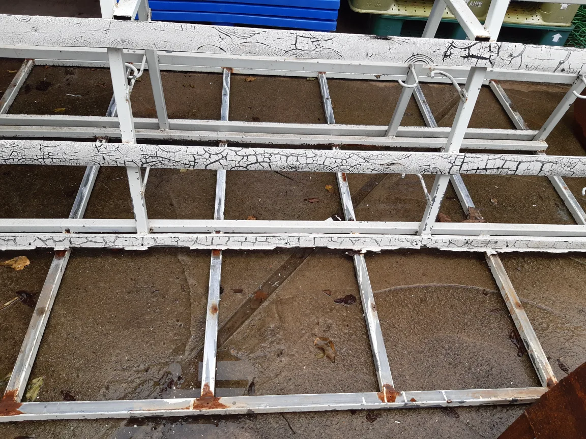 중고 철제  샷시 유리 거치대판매