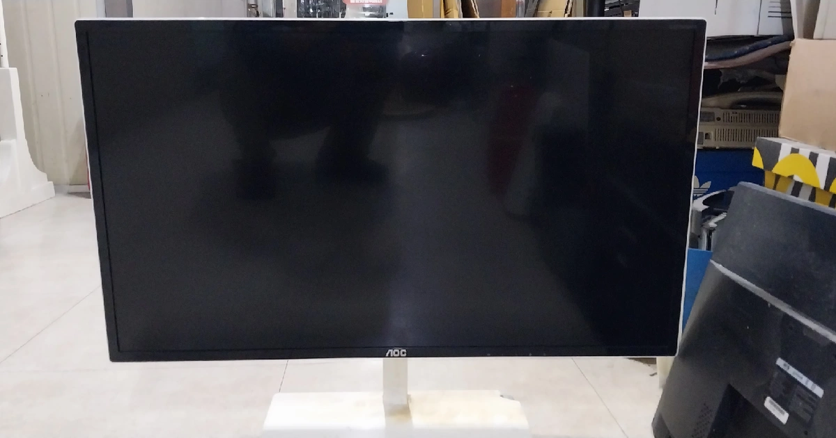 AOC AlphaScan LED 32 인치 QHD 화이트 모니터 | 디지털기기 | 당근 중고거래