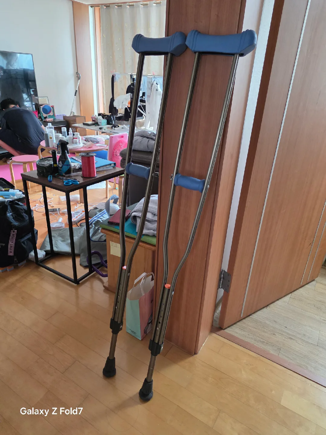 중고 높이 조절 목발 완치되어 나눙