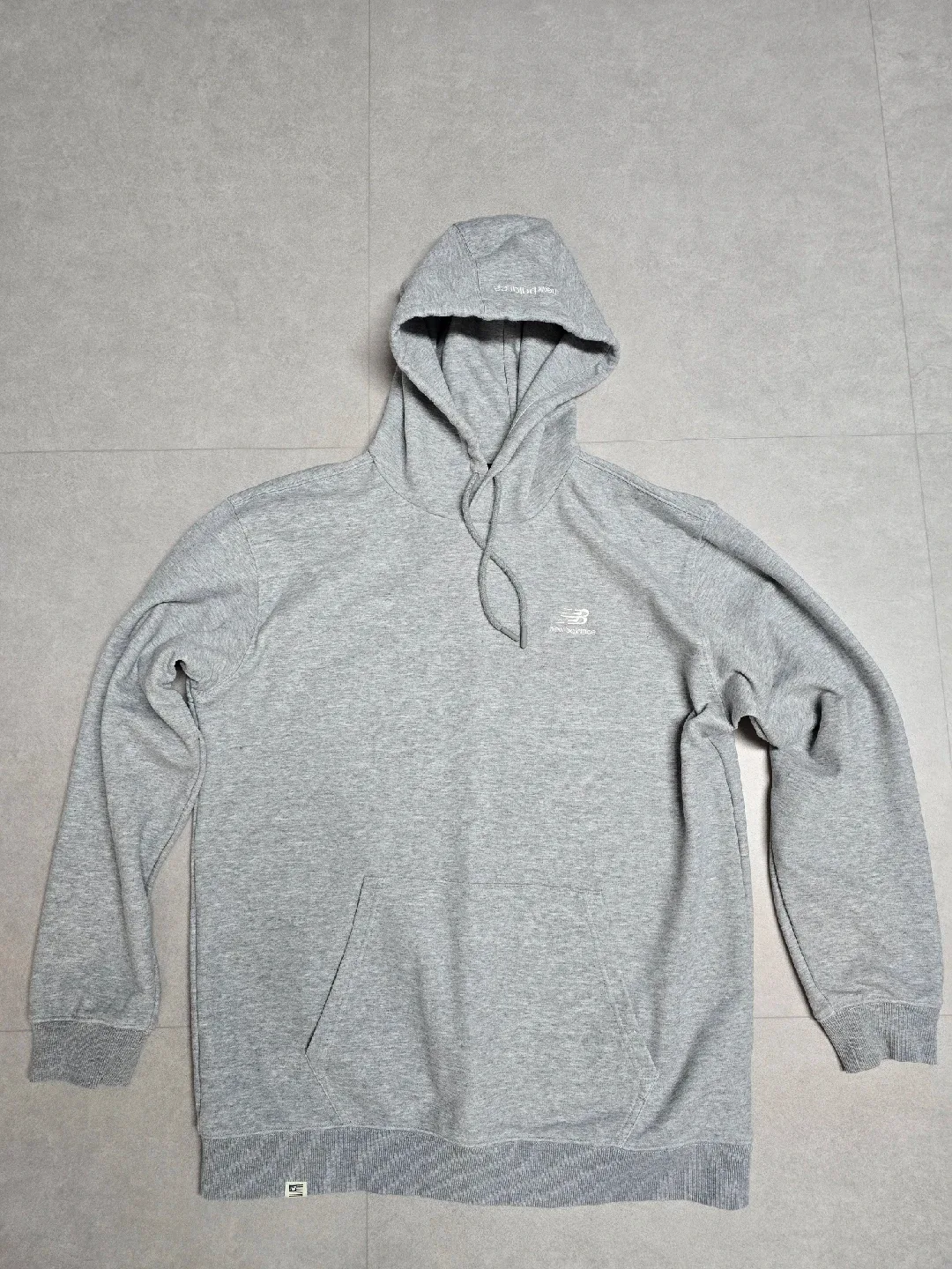 (중고판매)뉴발란스 남녀공용 그레이 후드티