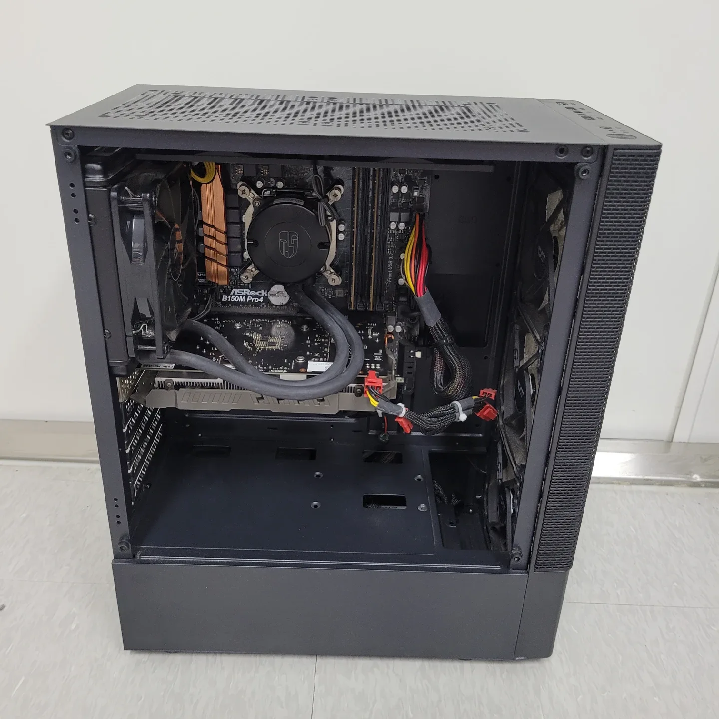 중고 인텔 i7 게이밍컴퓨터 판매 합니다