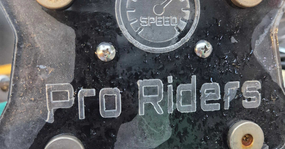 Pro Riders Only Sign Pro Riders 2구 자석 휴대폰 거치대 4만원 | 취미/게임/음반 | 당근 중고거래