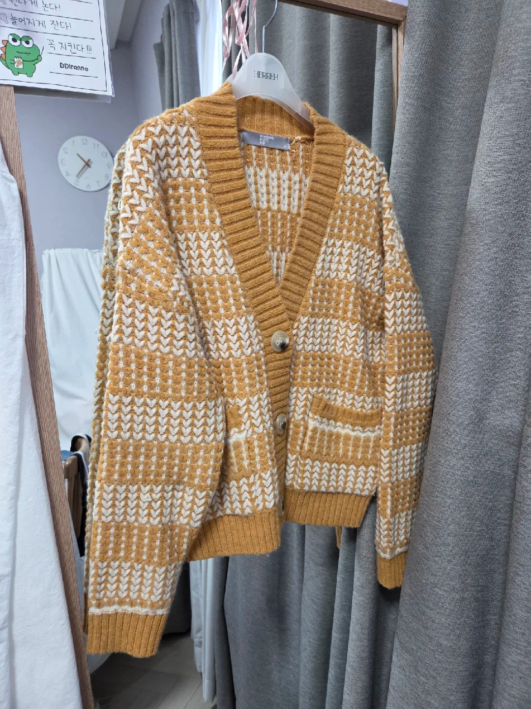 에잇세컨즈 노랑 니트 가디건 M