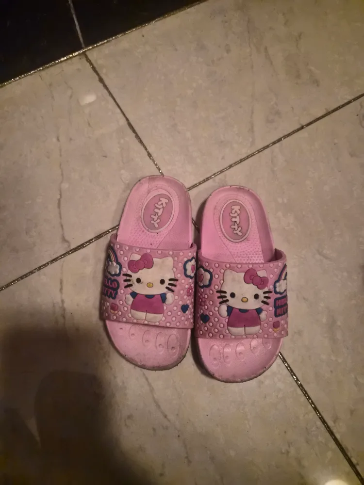 산리오 헬로키티 핑크 슬리퍼140전후