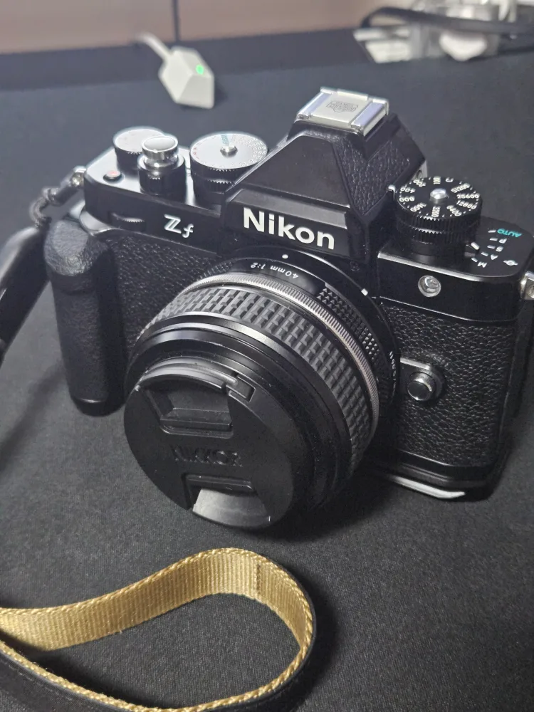 니콘 Zf 40mm 렌즈킷 레트로 풀프레임 미러리스