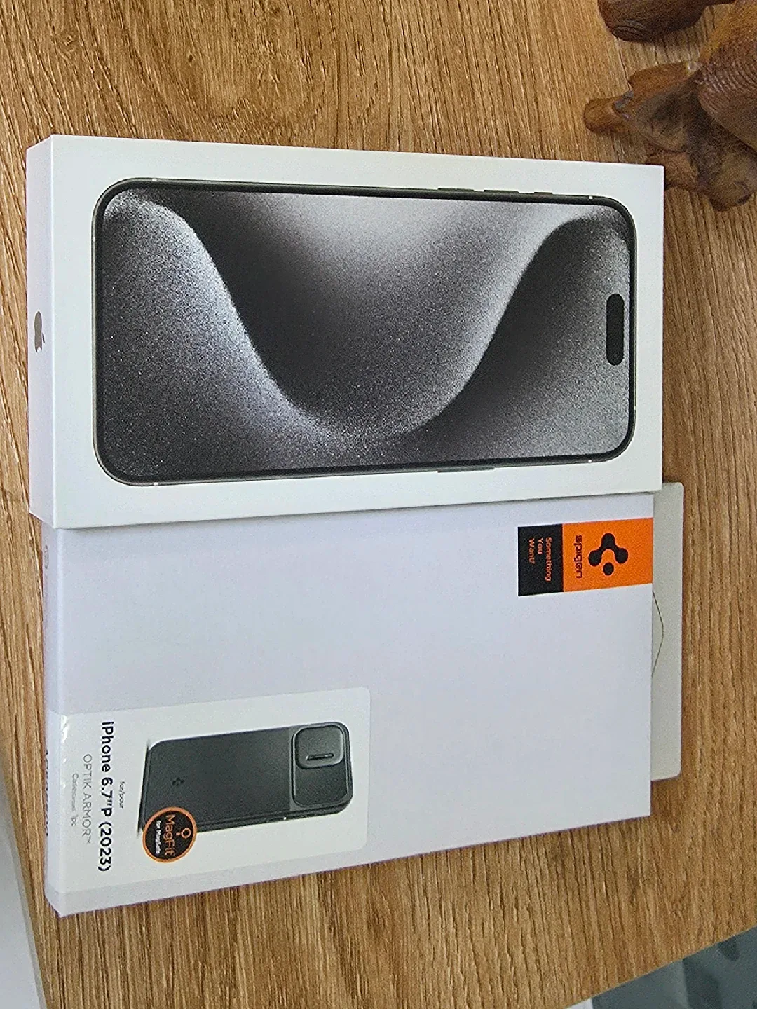 아이폰 15 Pro 화이트 티타늄 256 팝니다