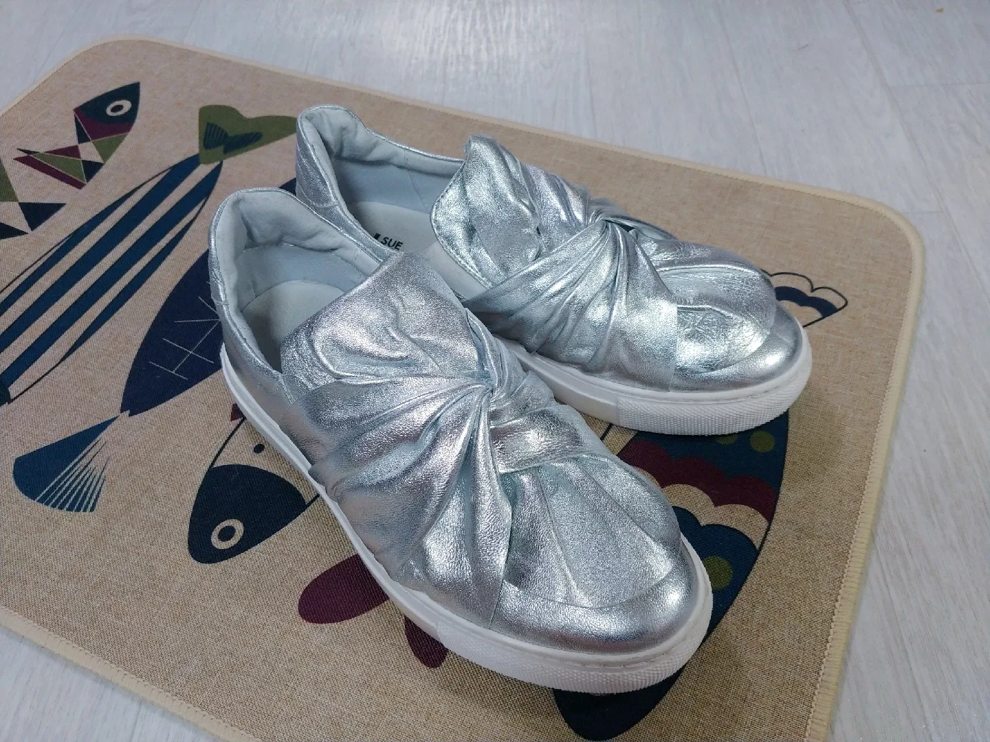 슈콤마보니 이태리 운동화 250 ❤