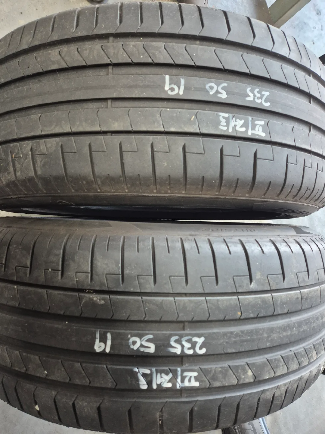 피렐리 중고 타이어 235 50 19 2본