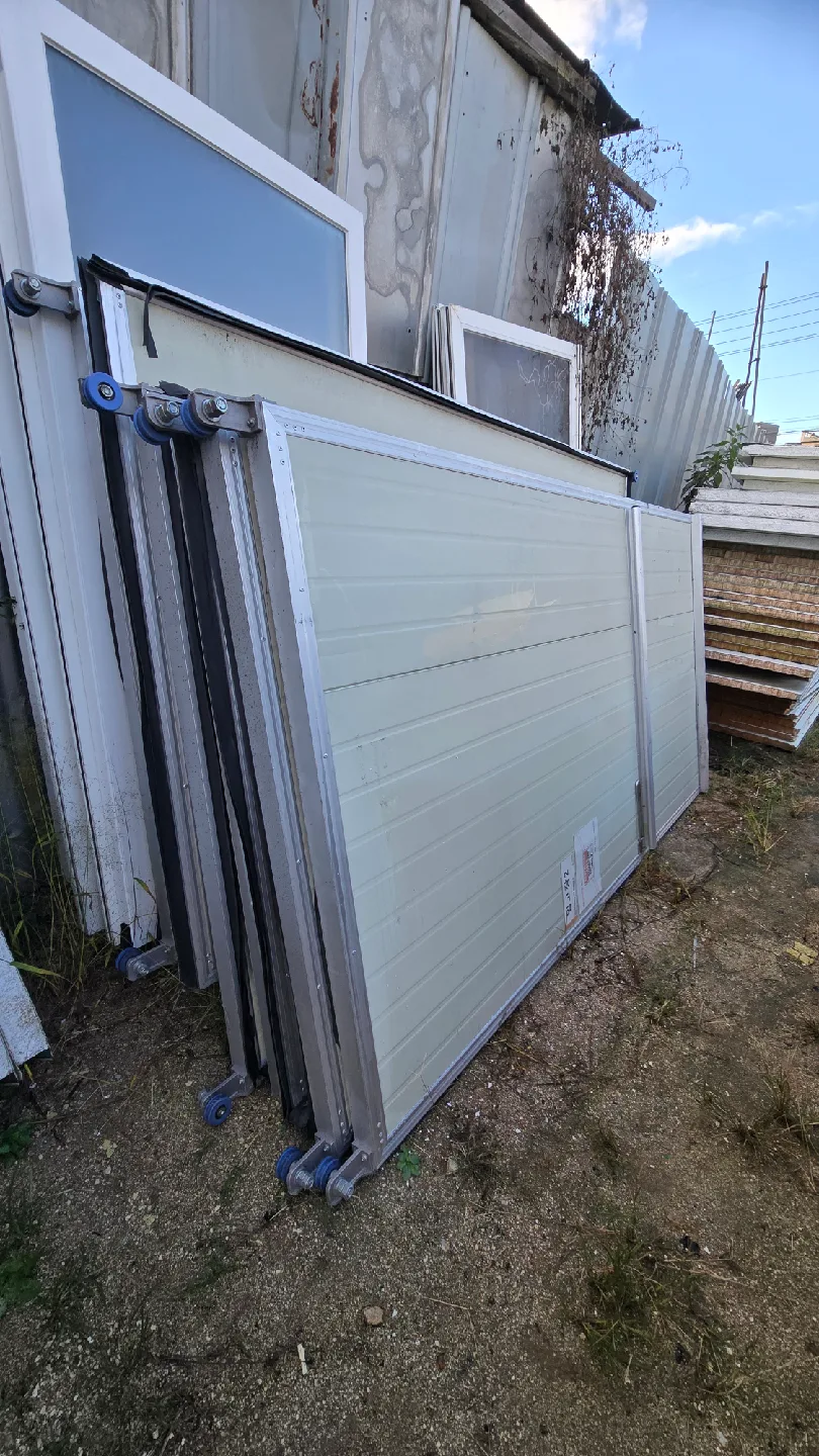 물류창고 중고 행거도어셋트(레일포함) 판매합니다. -초월읍-