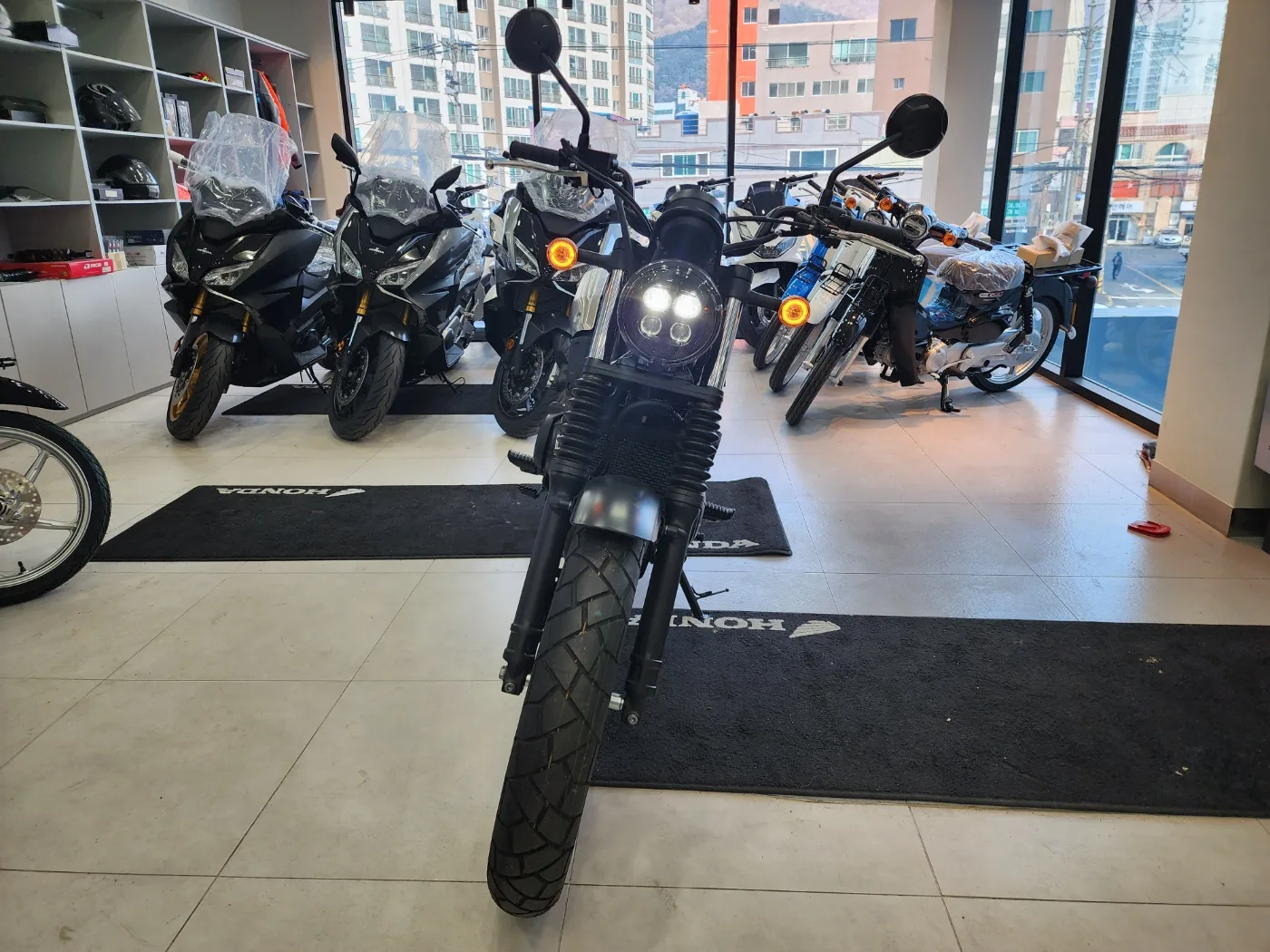 혼다 2023년식(24년출고) CL500 멧블랙 125km미만! 중고판매