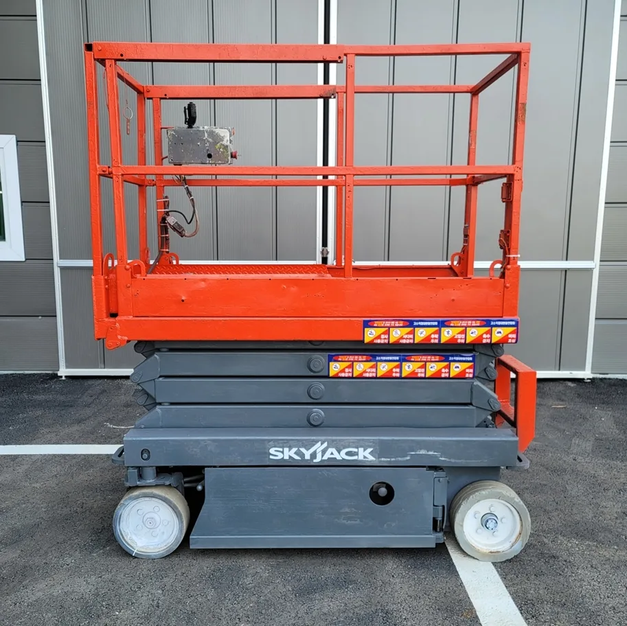 상태가좋은 중고 고소작업대를판매합니다.(7m급)