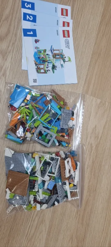 레고 시티 60365 중고 풀박스 판매합니다