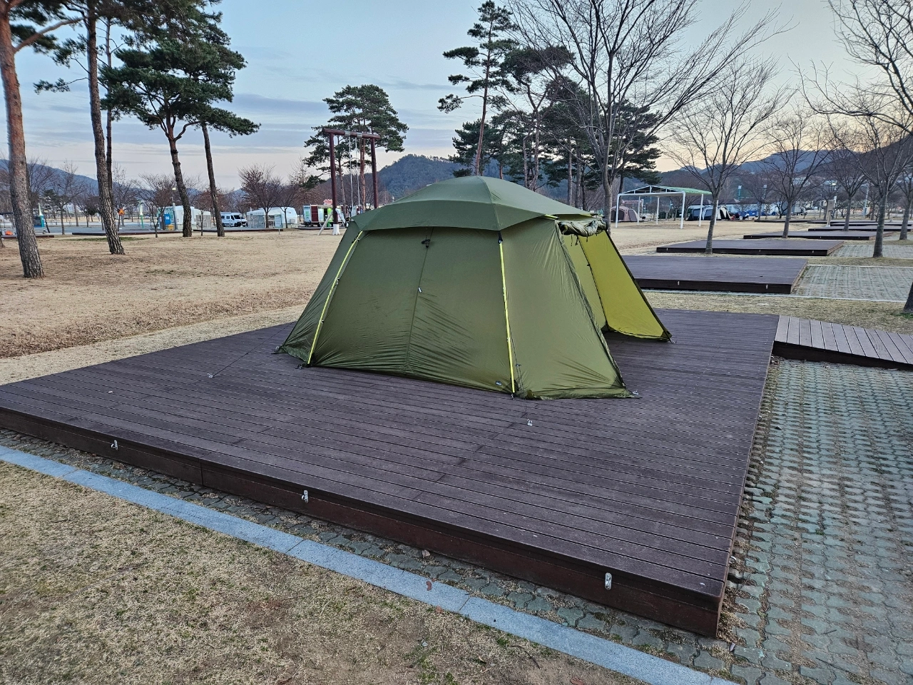 제이크라 스퀘어돔 라지 올리브색 | 스포츠/레저 | 당근 중고거래