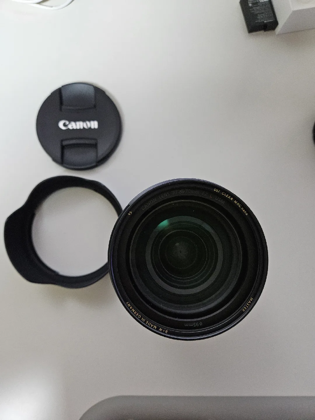 캐논 RF 28-70mm F2.0 렌즈 판매합니다