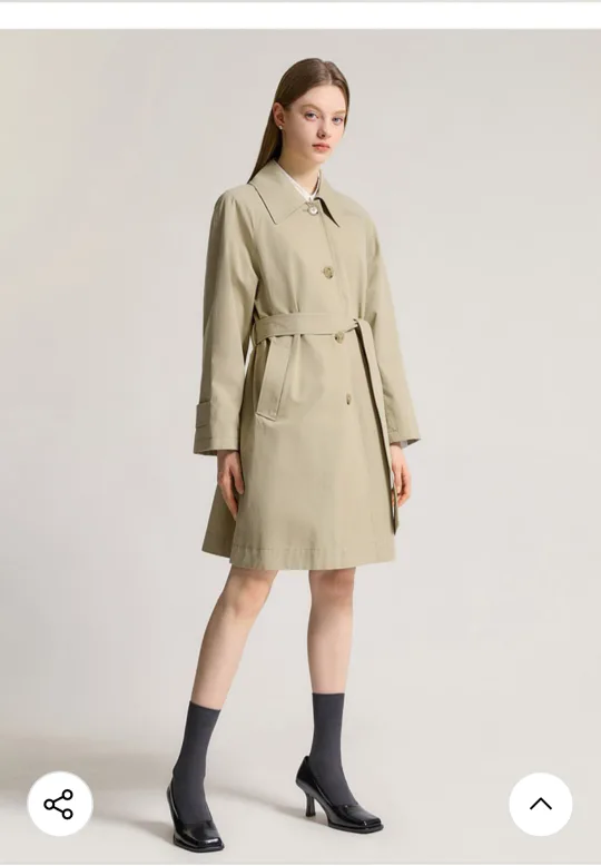 베이지 트렌치코트