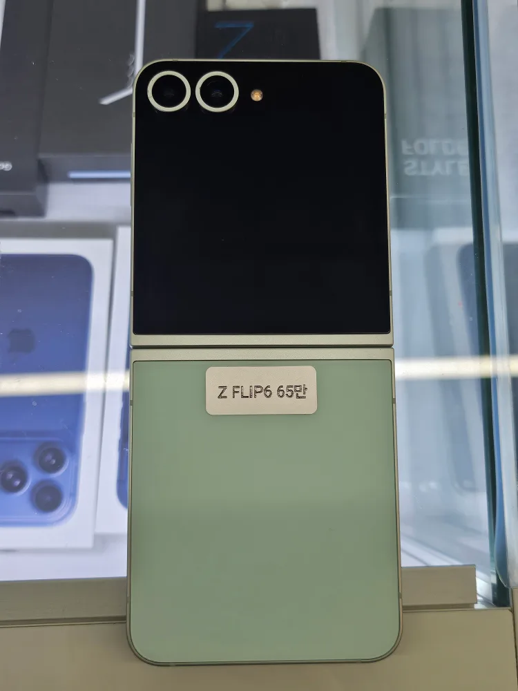 갤럭시 Z Flip6 256 민트 중고 판매합니다