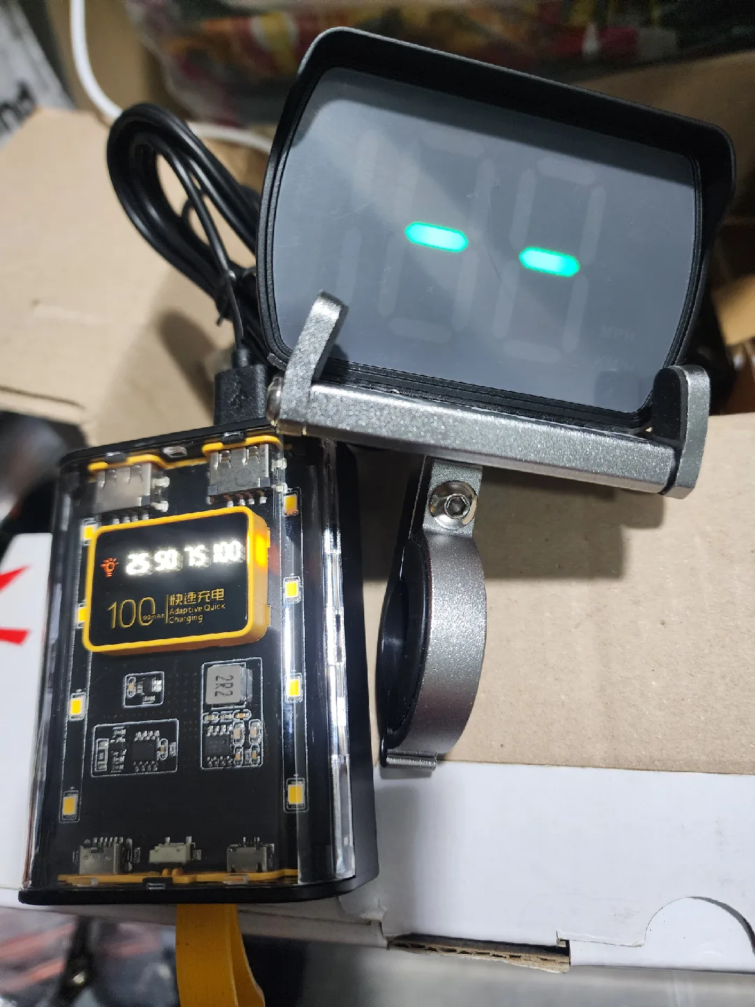 전동킥보드 전기자전거 전기오토바이 속도계 보조배터리 일괄로 팝니다