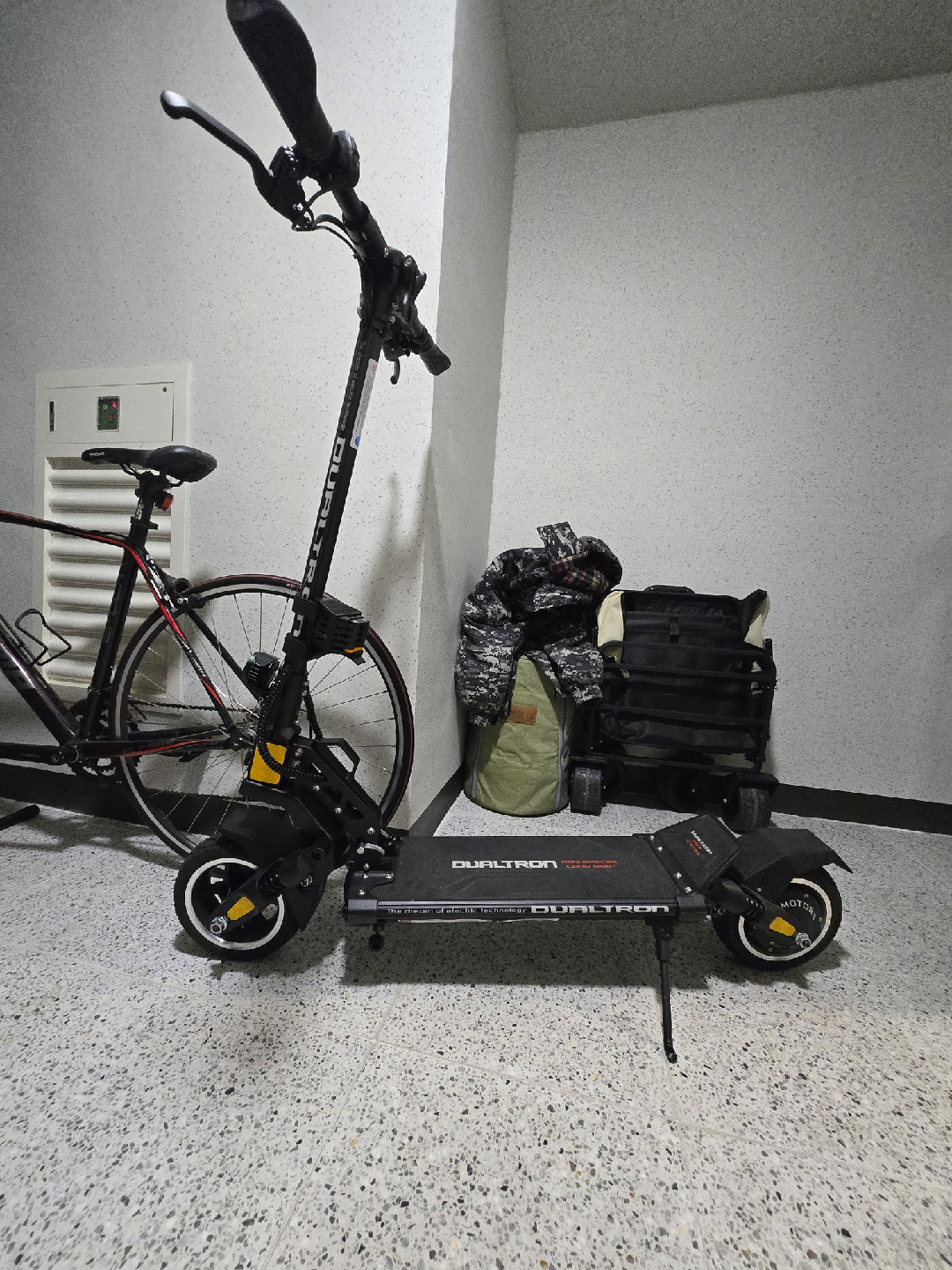 듀얼트론 전동 킥보드