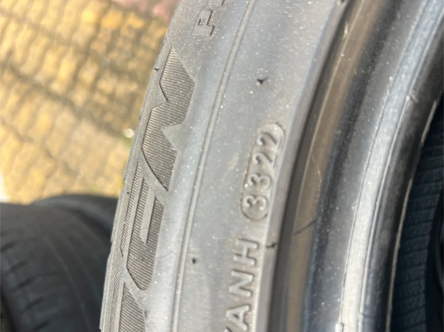 중고 금호타이어 팔아요 225 55 18