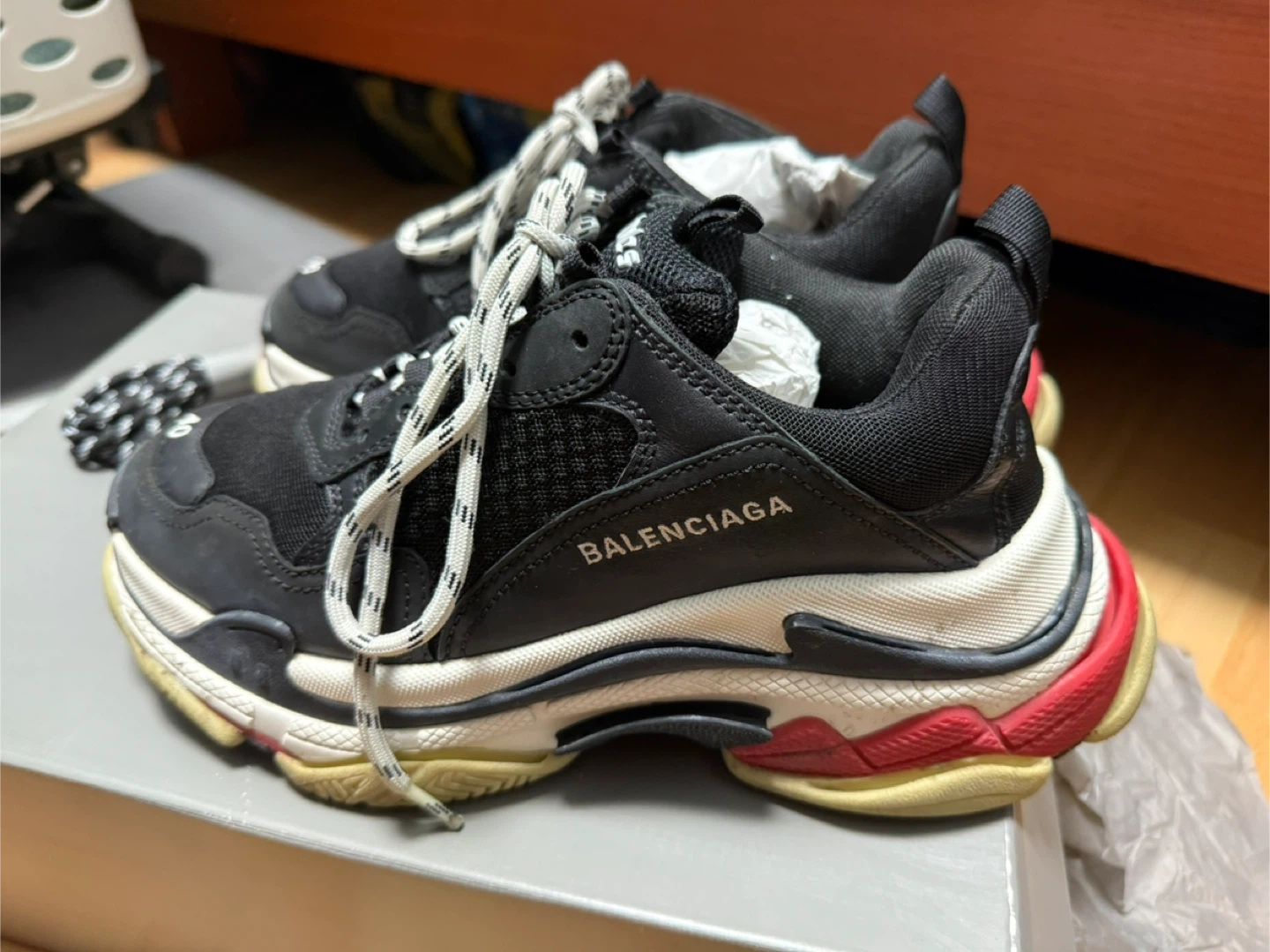 발렌시아가 트리플 S 40사이즈