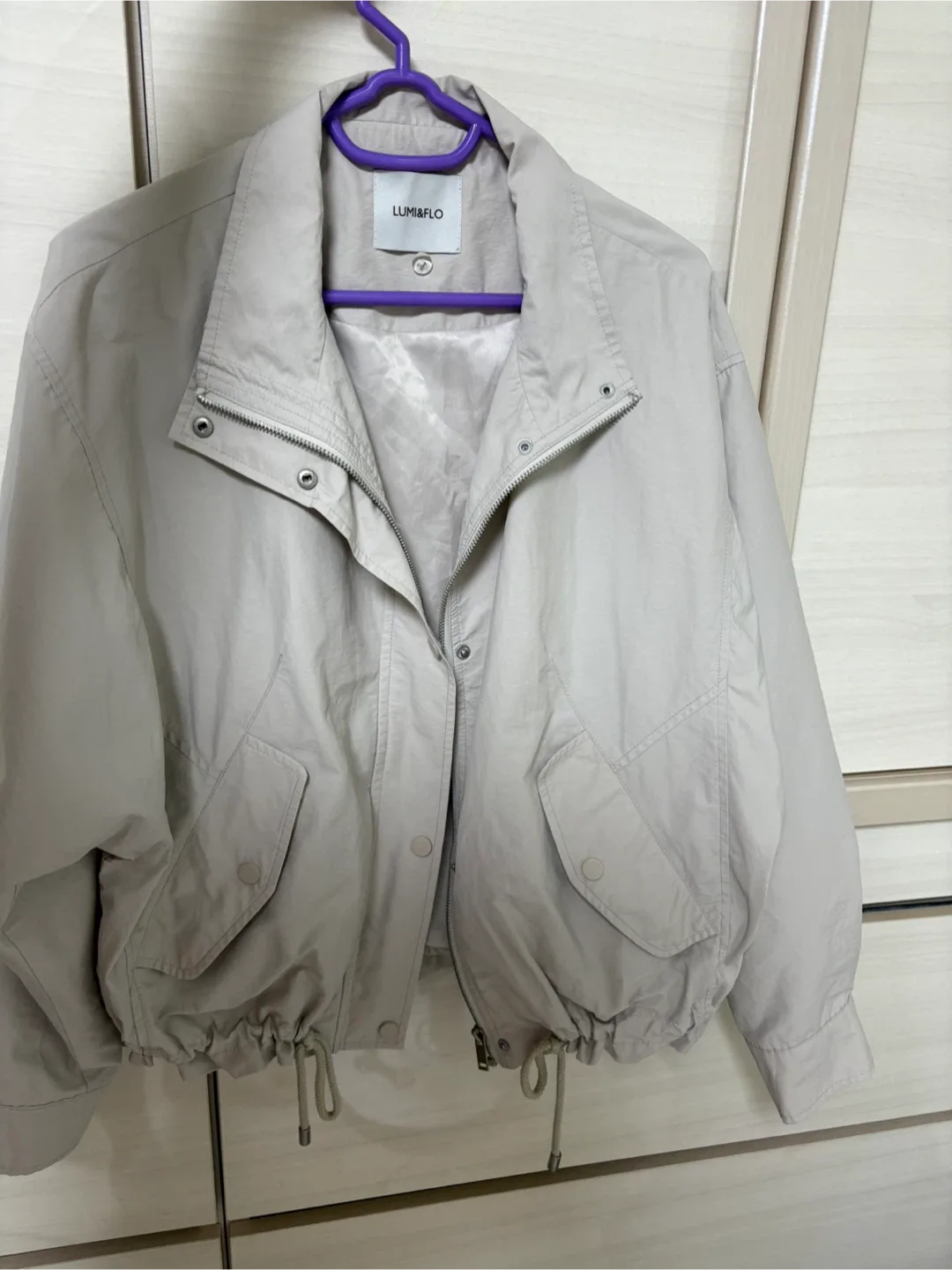 연회색 세미크롭 점퍼(퀄리티👍🏻)