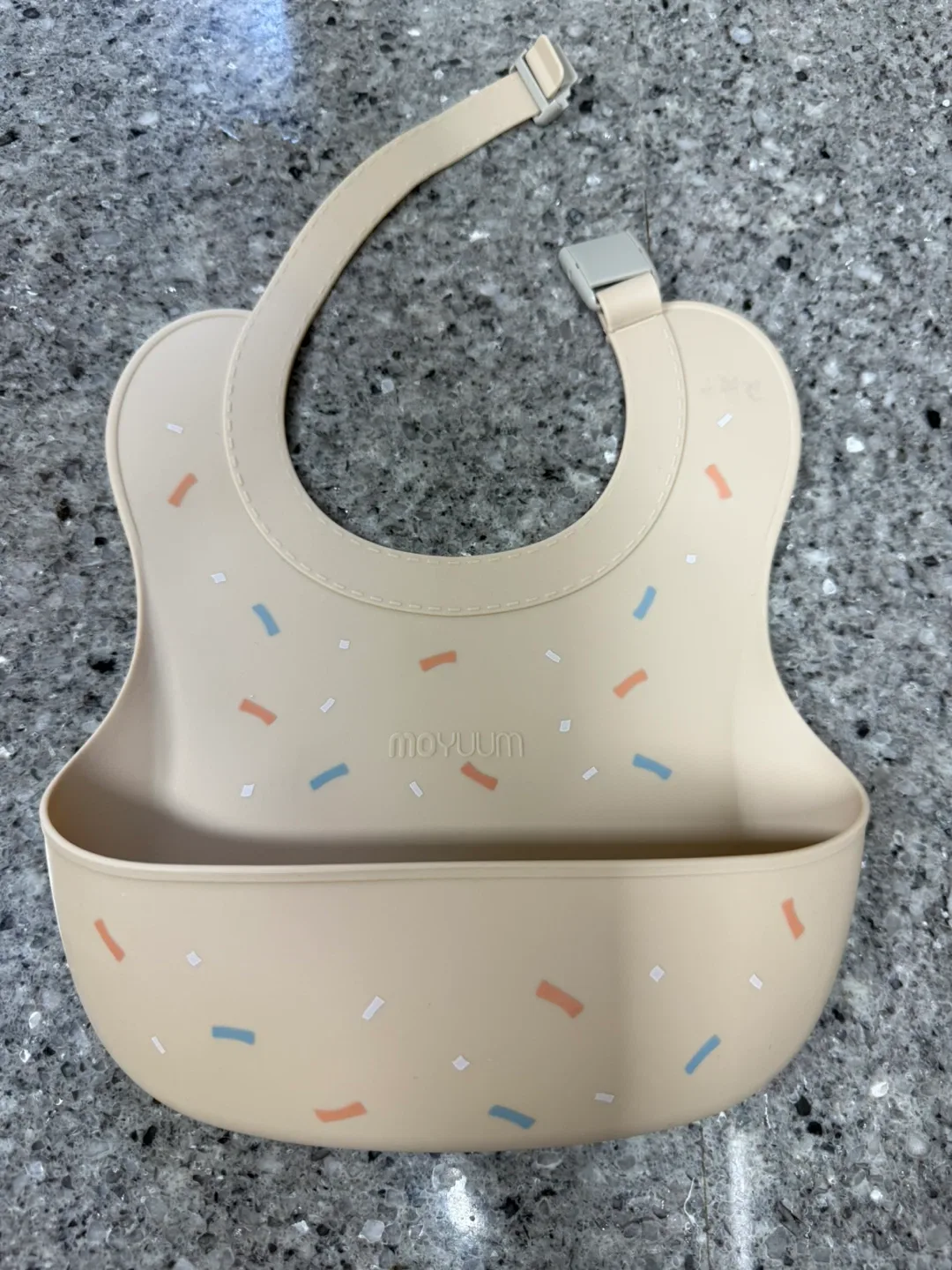 모윰 이유식턱받이 판매합니다~