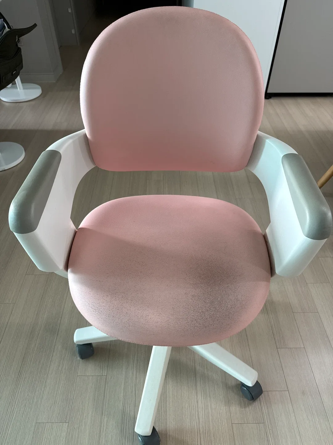 (중고) 링고 핑크 의자 무료 나눔