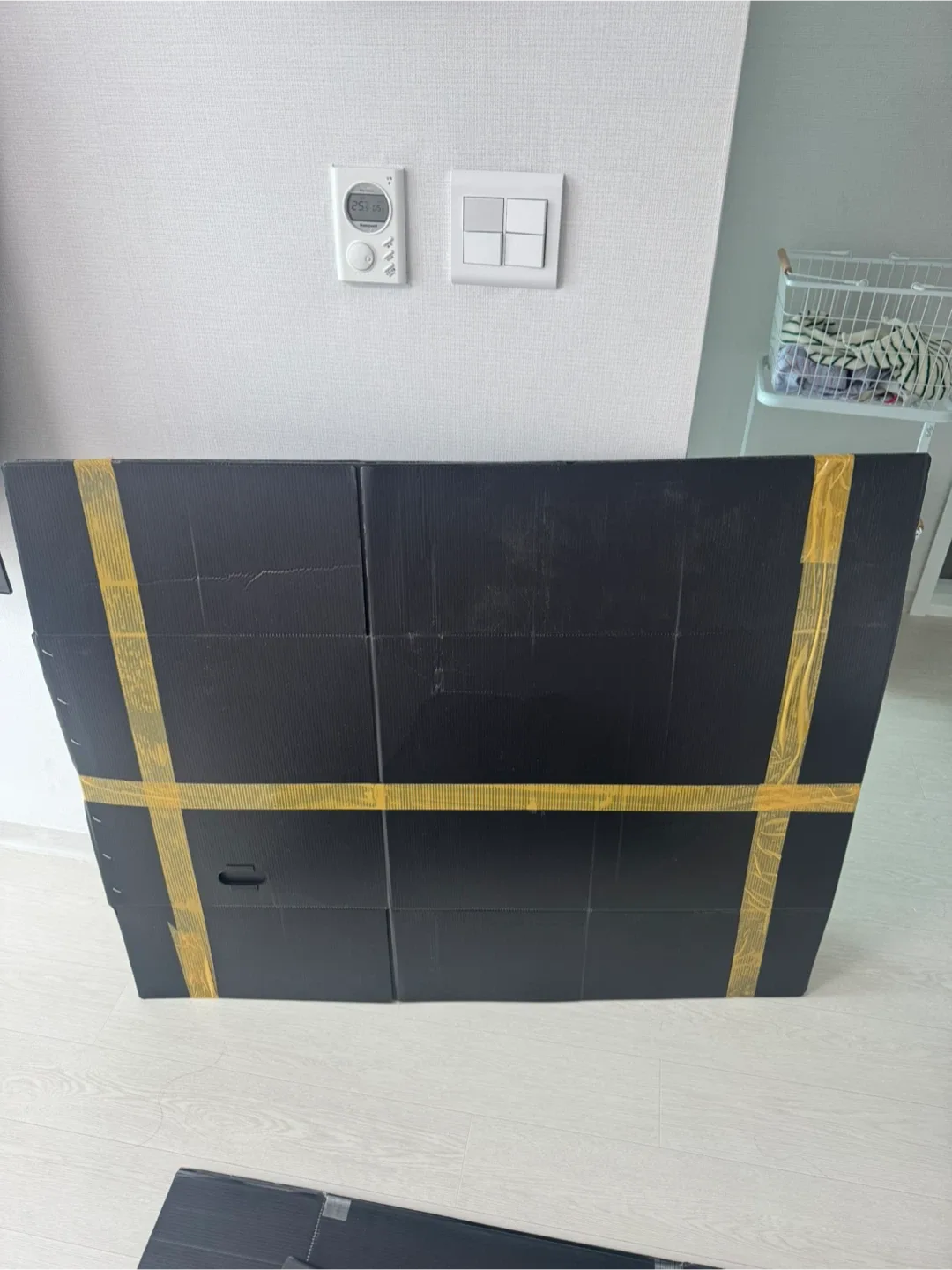 중고 7호 벨크로 이사박스 (검은색) 8개 팝니다!