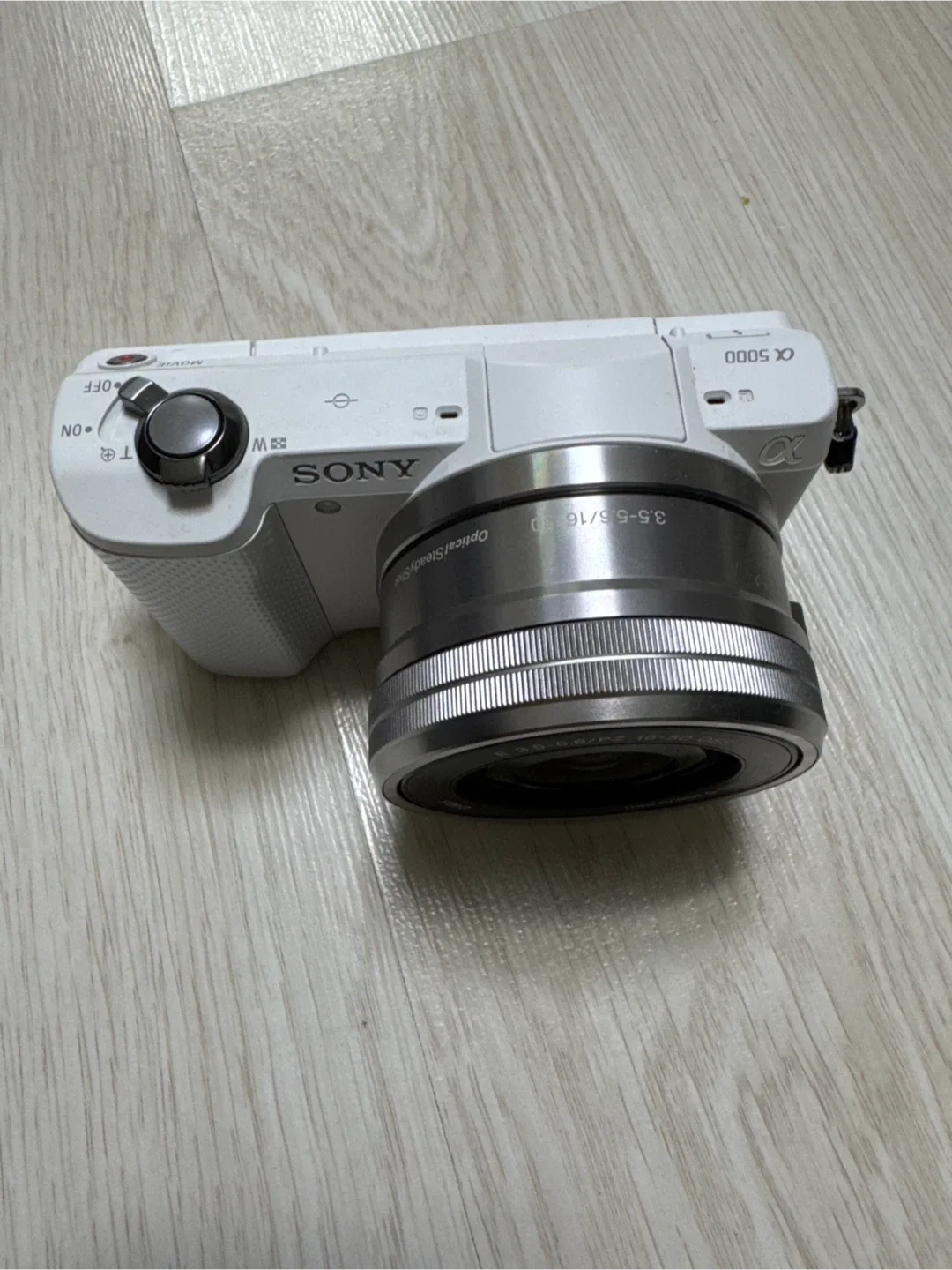 소니 A5000 미러리스 카메라 화이트