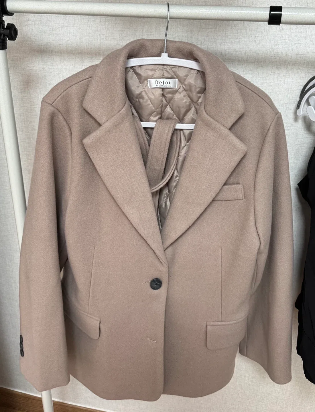 배이지 가을 코트 팝니다.