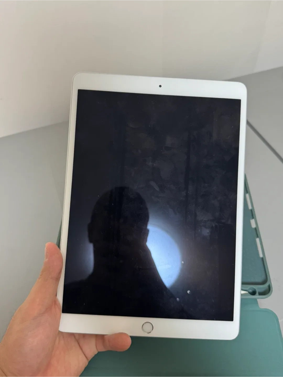 iPad Air + 펜슬 + 케이스