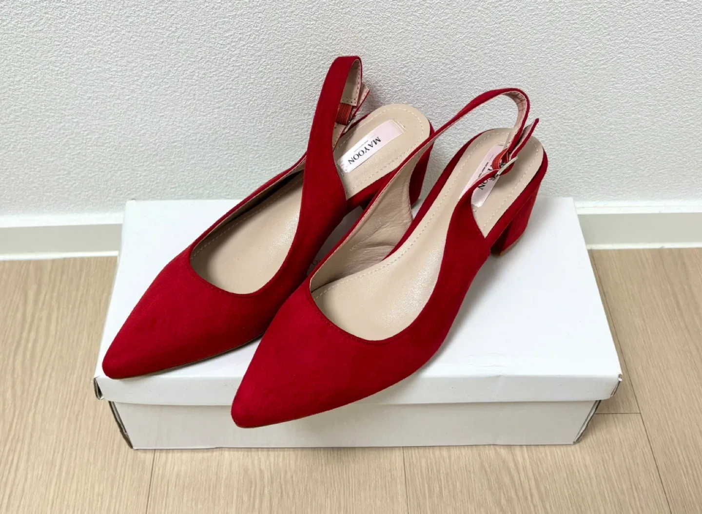 [새상품] 메이윤 제작 슬링백 스웨이드 (레드 225)