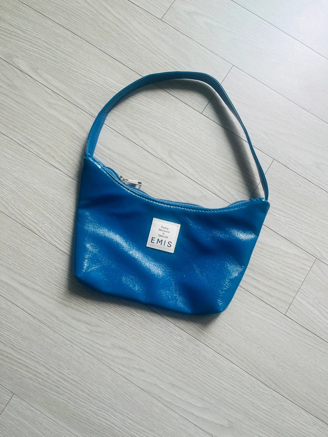 🥕EMIS 이미스 호보백 블루 2.7🥕