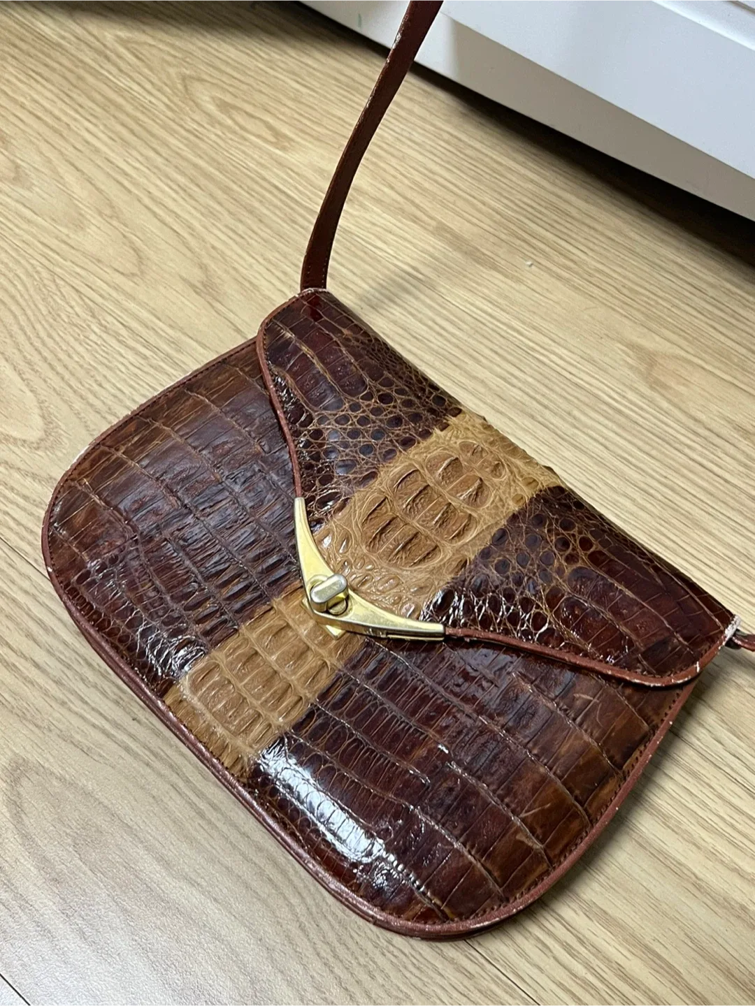 중고가방 판매 20,000₩ 자세한건 판매가 참고