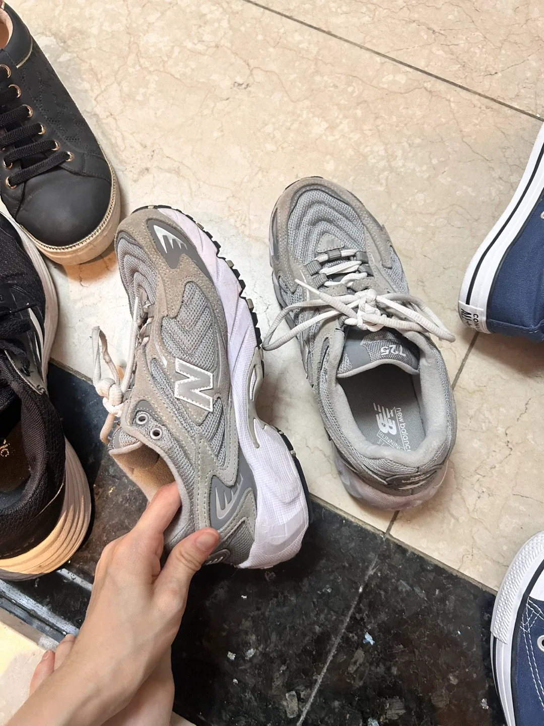 뉴발란스 725 그레이 운동화