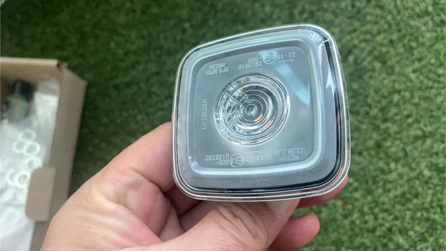 헌터커브 윙커(2만원)정면에서 보았을때 오른쪽 앞