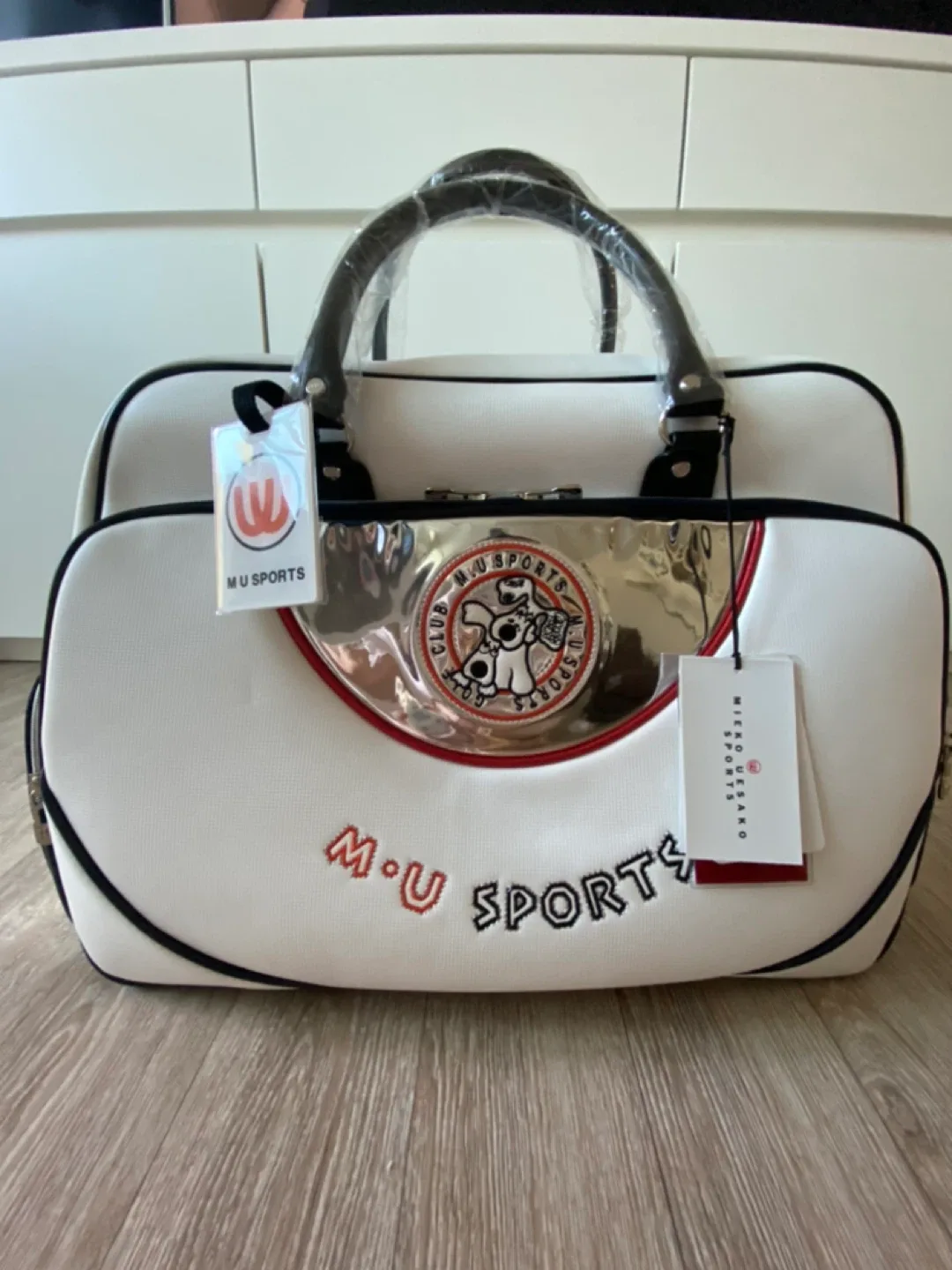 M.U SPORTS 보스턴백 화이트 새제품