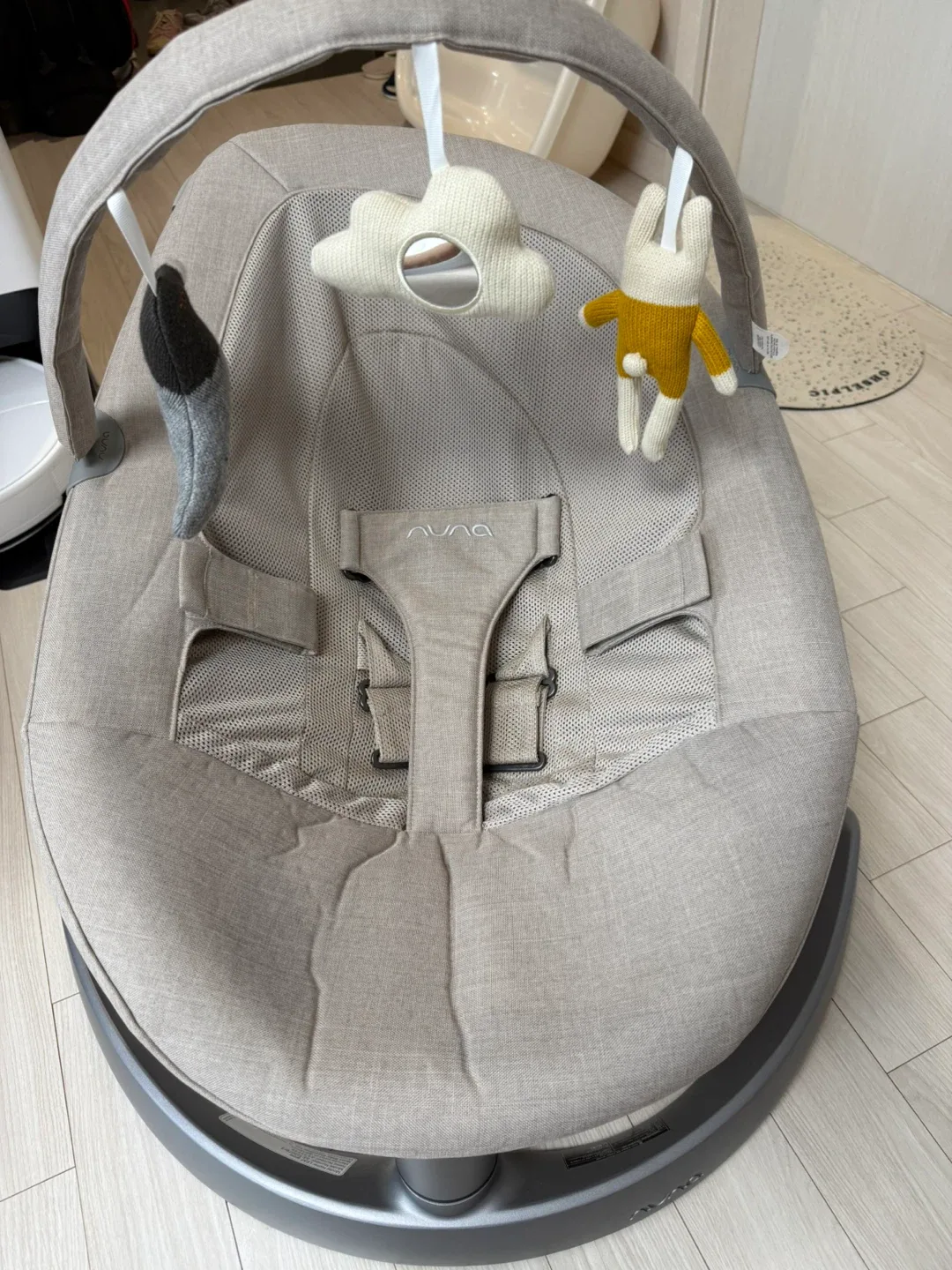 뉴나리프 바운서 팝니다