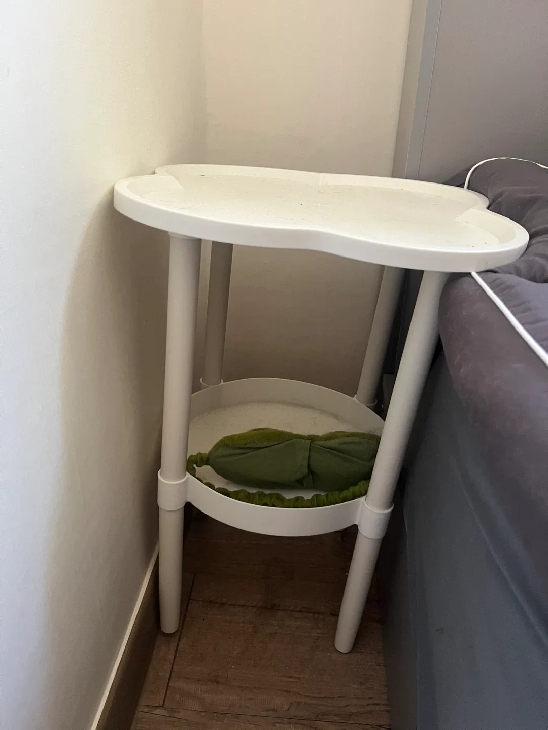 플라스틱 사이드 테이블