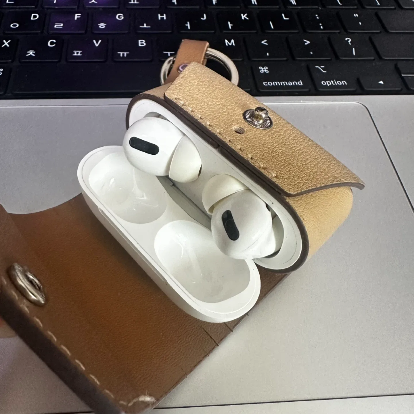 에어팟 프로 AirPods pro 중고 (A2190, 왼쪽불량, 박스포함)