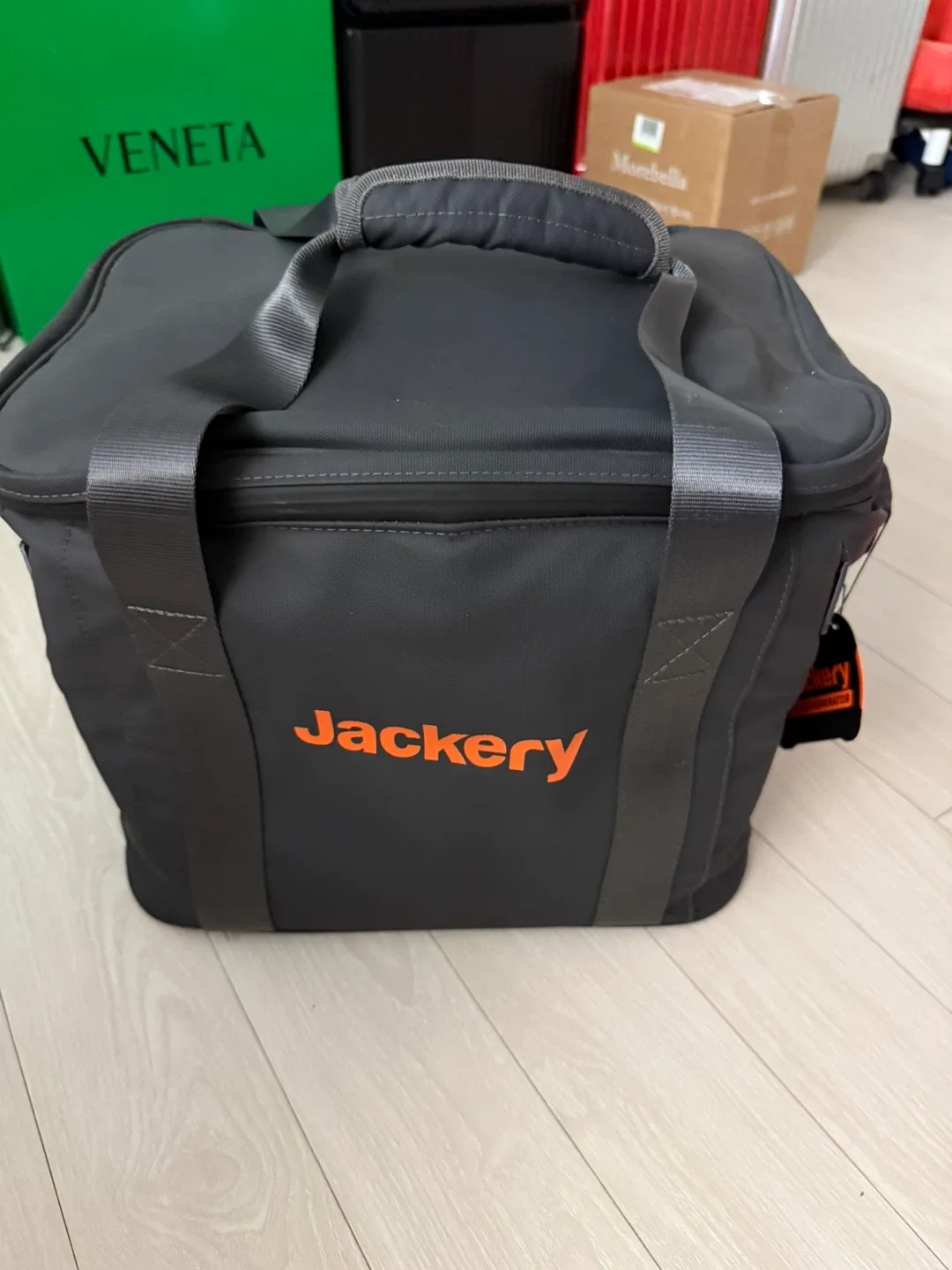 잭커리 익스플로러 1000 Pro + 솔라사가 100W