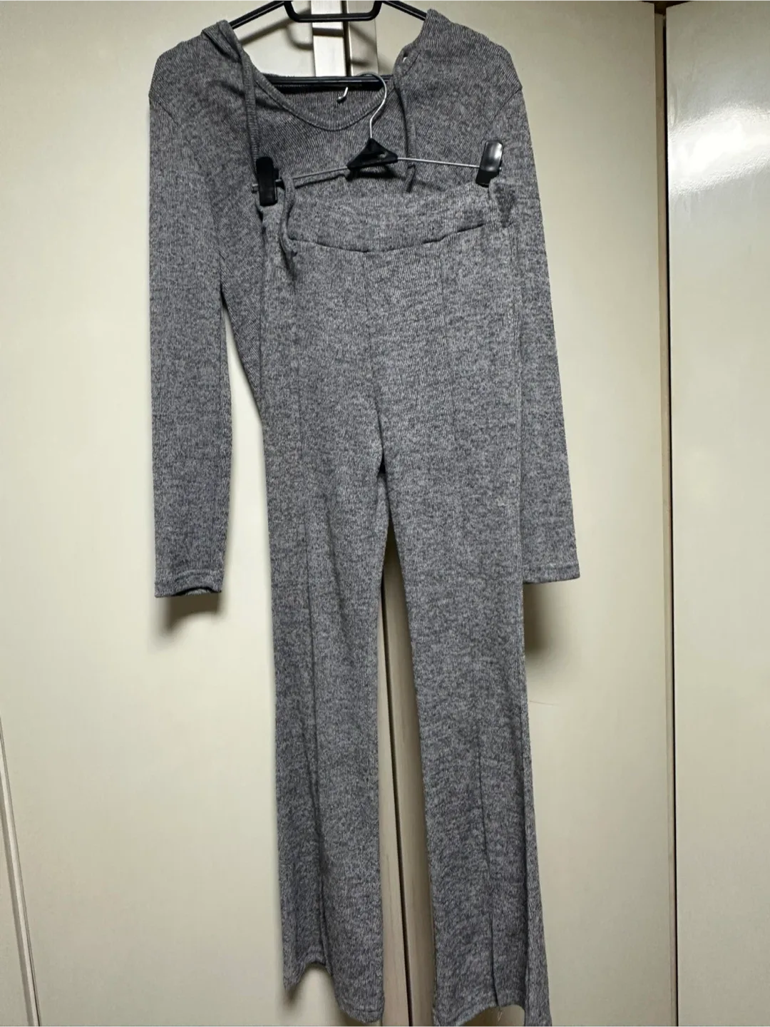 니트 크롭후드 트레이닝 세트