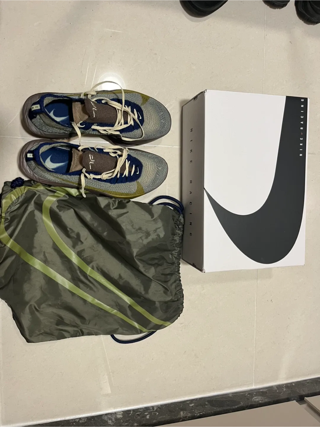 나이키 알파플라이3.   265mm 팝니다(중고)