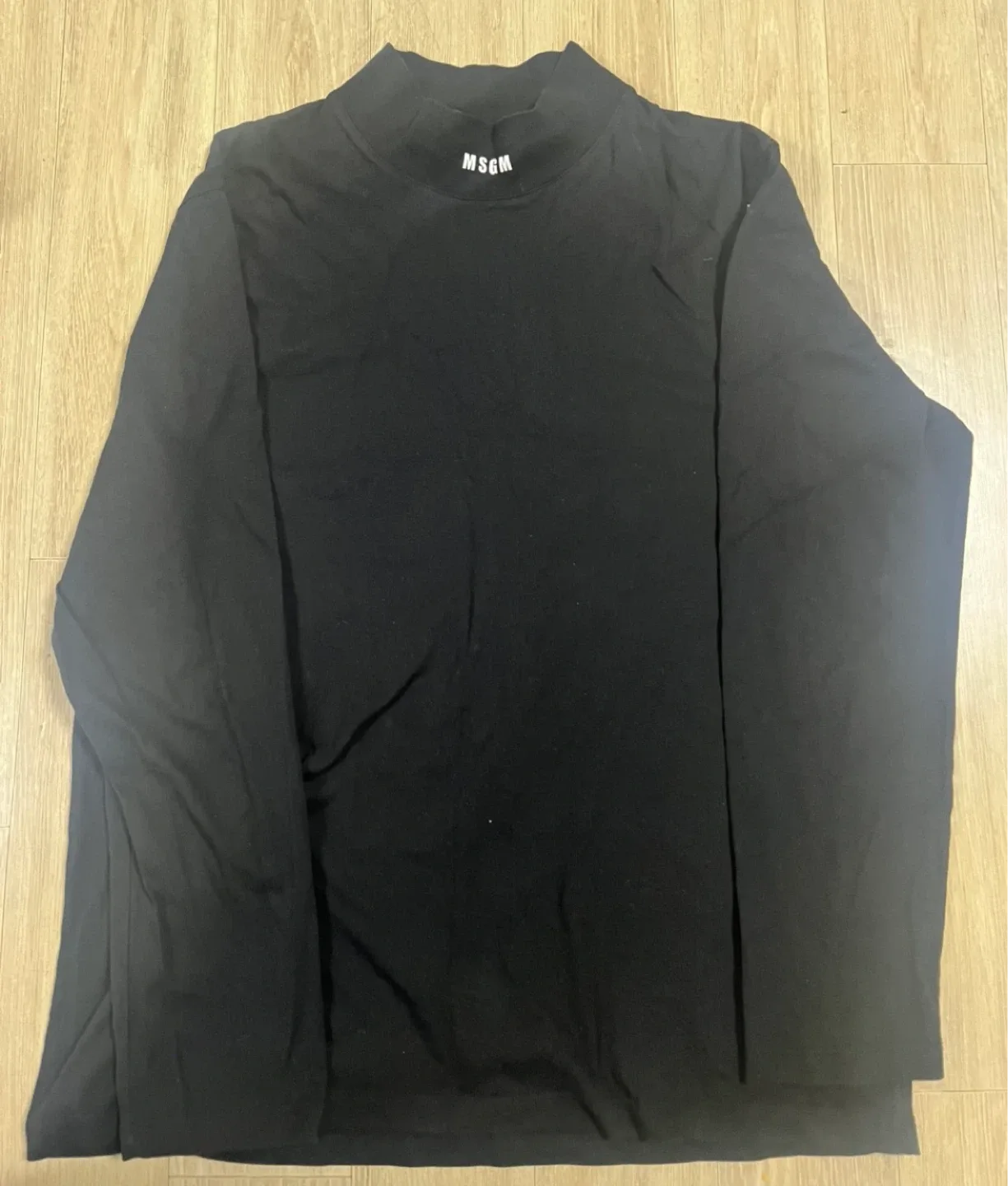 MSGM 터틀넥 반목티 L