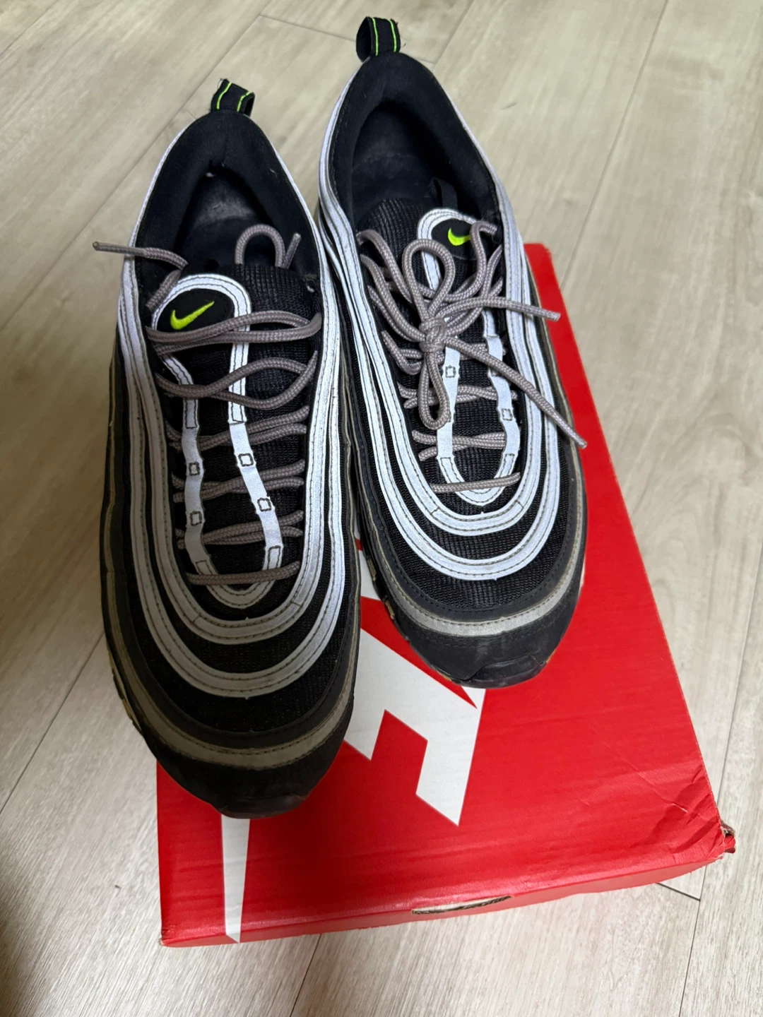 나이키 에어맥스 97 블랙 285mm