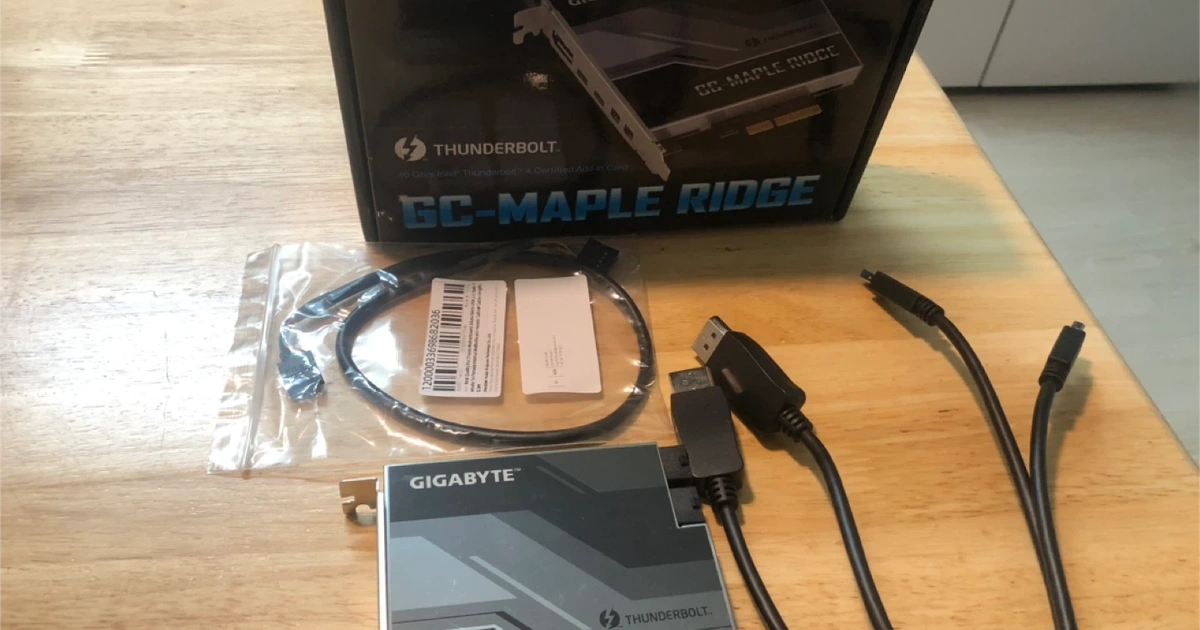 GIGABYTE GC-MAPLE BRIDGE 1.0 - Zwarte NVMe Bridge, Duurzaam, Voor Specifieke Moederborden, GIGABYTE Accessoire