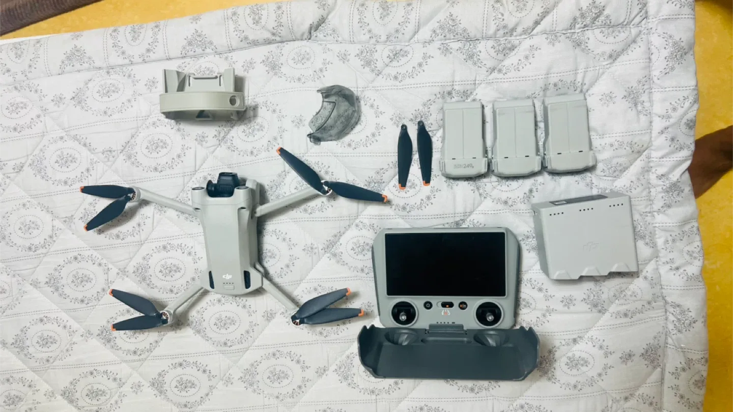 DJI Mini 3 Pro 플라이 모어 콤보 드론 팝니다